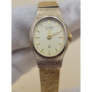 Vtg Citizen Quartz Women's Dress Watch 3220-S16598 Gold Tone Textured Design 80s